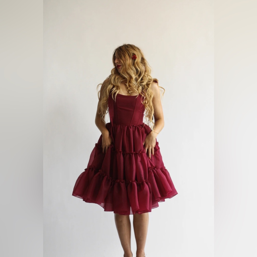NWT Wild Rose and Sparrow Siena Dress Scarlet